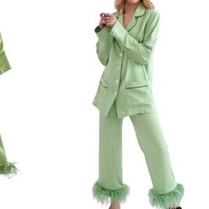 Sleeper party pajama set in mint green!